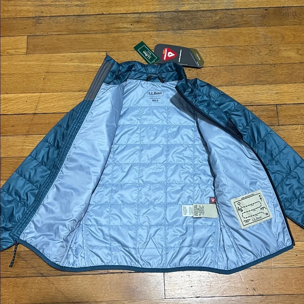 LL Bean PrimaLoft Packaway Jacket in Sail Blue Stripe, Kid’s size Medium